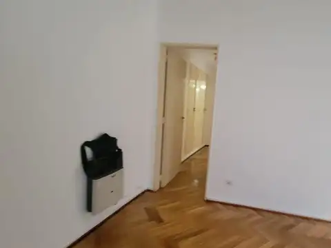 3 Ambientes en Alquiler – Frente a Los Arcos – Luz y Aire