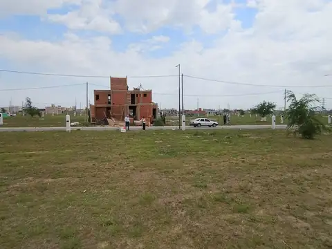 Terreno en Venta 30  mts Fondo