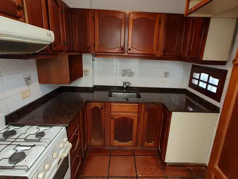 Depto Tipo Casa en Alquiler de 2 dormitorios