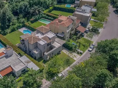 Casa en Alquiler en Santa Barbara, USD 3.200