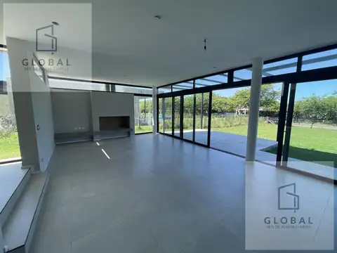 Casa en Venta al Este
