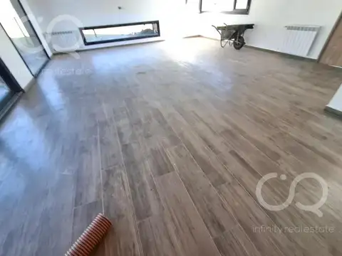 Casa 6 ambientes con 3 baños
