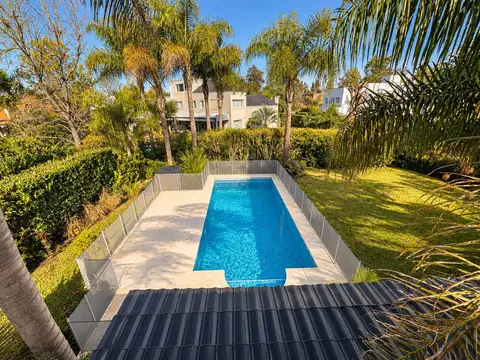 CASA EN VENTA EN CAMPOS DE ÁLVAREZ 5 AMBIENTES