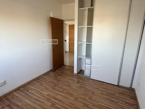 Departamento en Alquiler en Versalles, $ 850.000