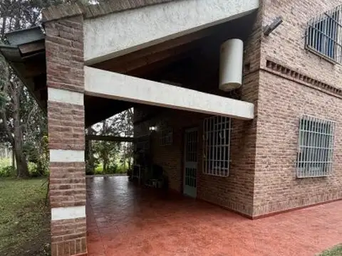 Casa en Venta con 5 cocheras