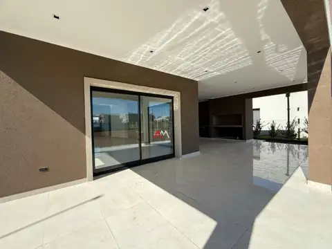 CASA EN VENTA EN SAN PABLO - PILAR