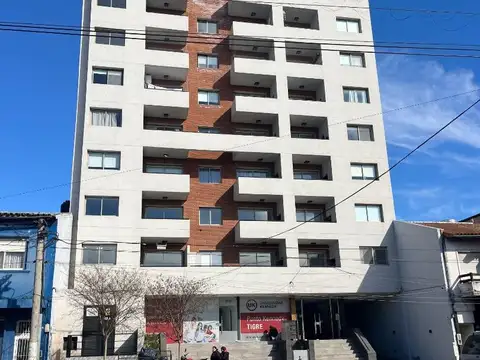 Departamento 2 ambientes con cochera 9en Venta en Tigre