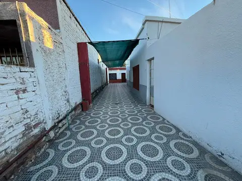 Casa 3 ambientes con 2 baños