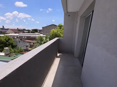 Depto Tipo Casa en Alquiler de 2 ambientes