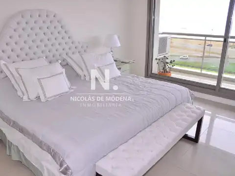 Apartamento a pasos de playa Brava!