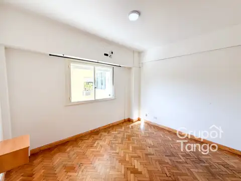 Venta San Telmo Departamento Tres Ambientes con dependencia