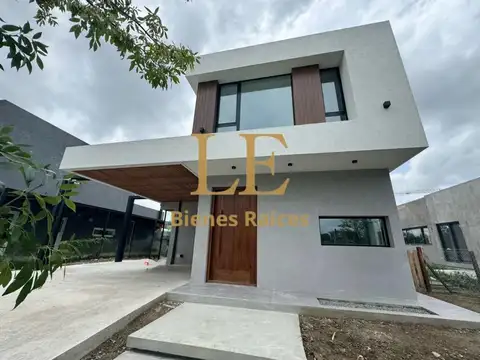 Puertos Del Lago 100