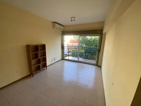 Departamento 2 ambientes c/ balcón