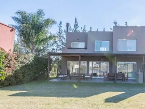 Casa en Venta en La Comarca, USD 499.000