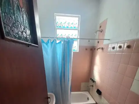 Departamento tipo casa 2 y 1/2 amb con Patio y Terraza