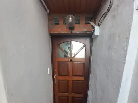 Escobar 2900, Piso PB