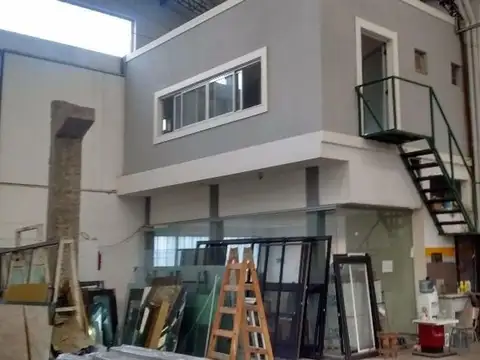 Galpon en Venta 36  mts Fondo