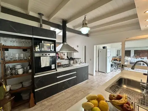 Depto Tipo Casa en Venta de 5 ambientes