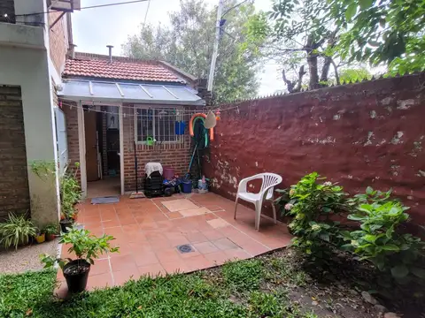 Depto Tipo Casa 3 ambientes con 2 baños