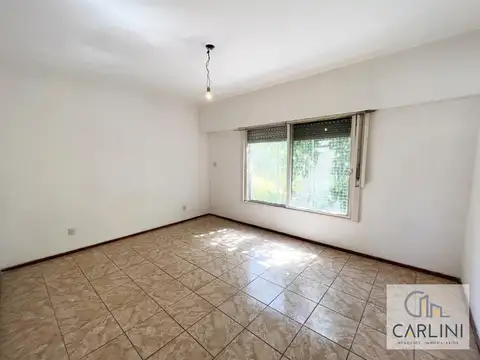 Casa planta alta Pje. Bianchi 6789