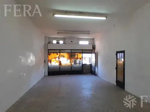 Local en Alquiler 50 años