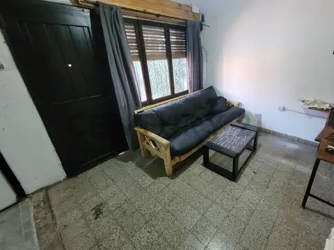 19 Esquina 75 2000, Piso 0