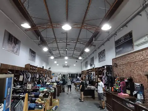 Local en venta en Herrera al 1700 Barracas CABA