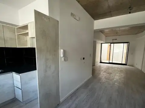 Departamento en Venta en Parque Chacabuco, USD 125.000