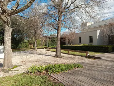 Casa en Alquiler 4 Ambientes en Chacras de Murray