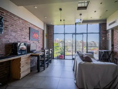 VENTA DEPTO DUPLEX TIPO LOFT DE 2 AMBIENTES A REFACCIONAR  CON COCHERA Y FULL AMENITIES