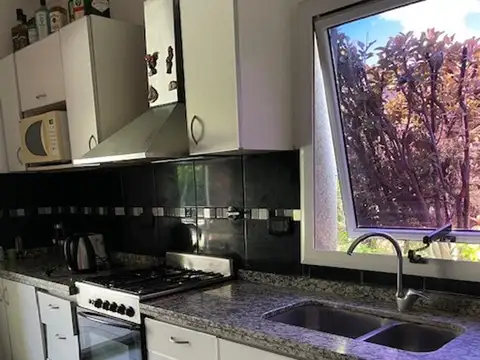 Casa en alquiler anual barrio La cañada Los Tilos