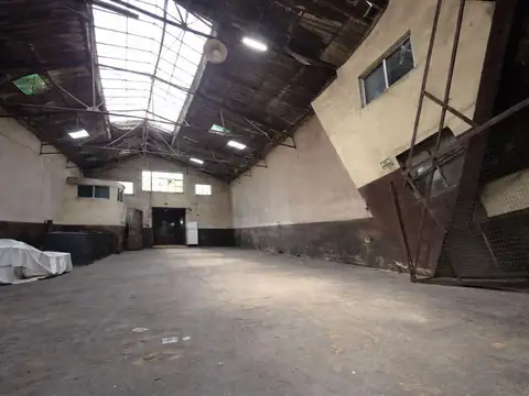 Venta Deposito/Galpón, Frente 12.70 x 45,36 Mts