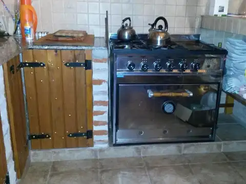 Casa 4 ambientes con 1 baño