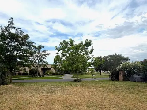 Terreno en Venta de 831,0 m2