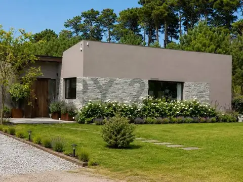 Casa 6 ambientes en La Herradura, Pinamar
