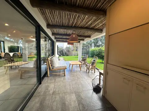 ALQUILER TEMPORADA | CASA EN BARRIO PRIVADO CON JARDIN | LAS PRUNAS