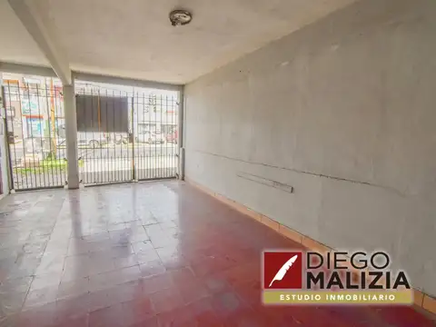 Avenida Alberto Larroque  al 1363