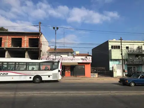 Local en Venta Via Pública