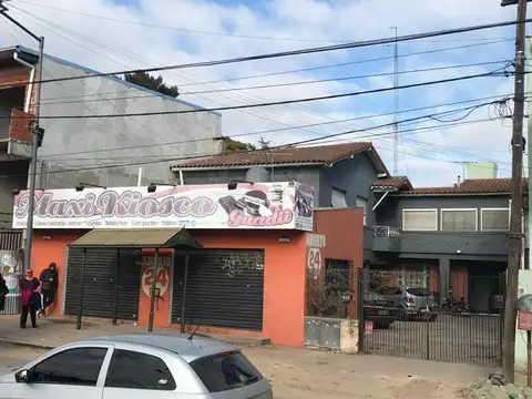 LOCAL COMERCIAL CON GALPON + VIVIENDA MULTIFAMILIAR
