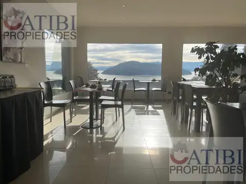 Excelente Hotel Boutique sobre Av. Bustillo km 7.6 con vista al Lago