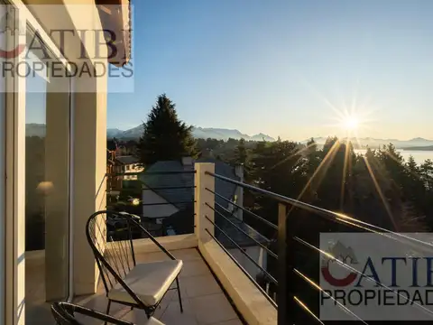 Excelente Hotel Boutique sobre Av. Bustillo km 7.6 con vista al Lago