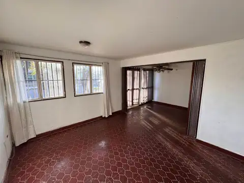 Departamento 5 ambientes con 1 baño