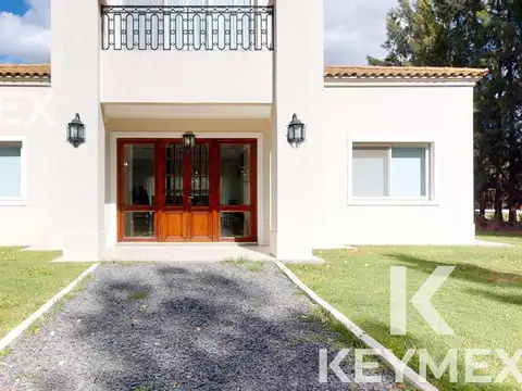 VENTA DE CASA DE 4 DORMITORIOS EN CAMPOS DE ROCA