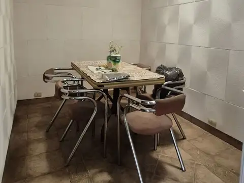 Depto Tipo Casa 2 ambientes con 1 baño