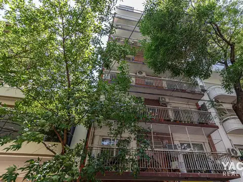 Uriarte e/ Avenida Santa Fe y Güemes