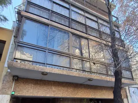 4 amb+dependencia y cochera! Balcón. Alberti al 1100