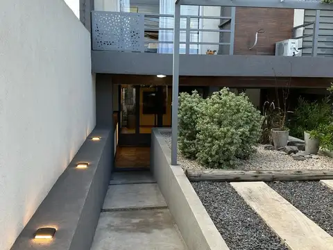 Departamento de 2 ambientes al Frente