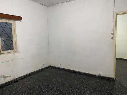 Casa 2 ambientes con 1 baño