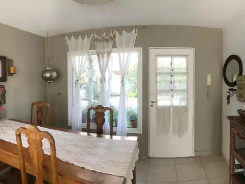 Departamento 4 ambientes con 3 baños