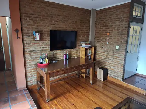 Lafuente 6300, Piso 1